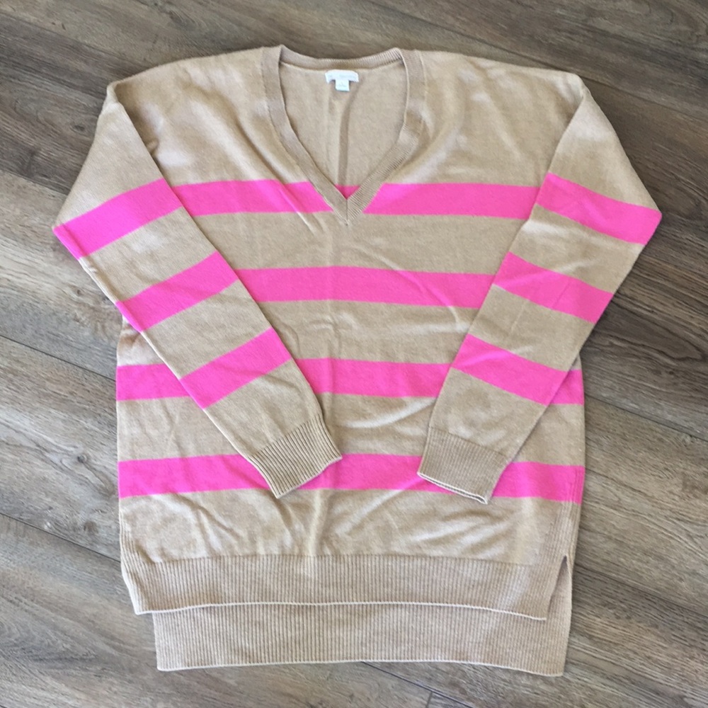 Gap sweater